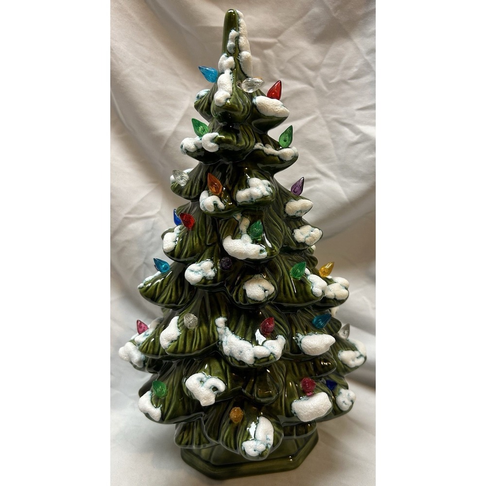 Vintage Christmas Ceramic Atlantic Mold Snow Capped Tree 13 in with Base Lights